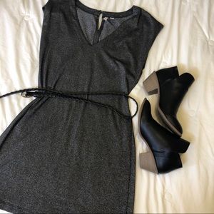 Old Navy Sparkle Black V-Neck Dress - M